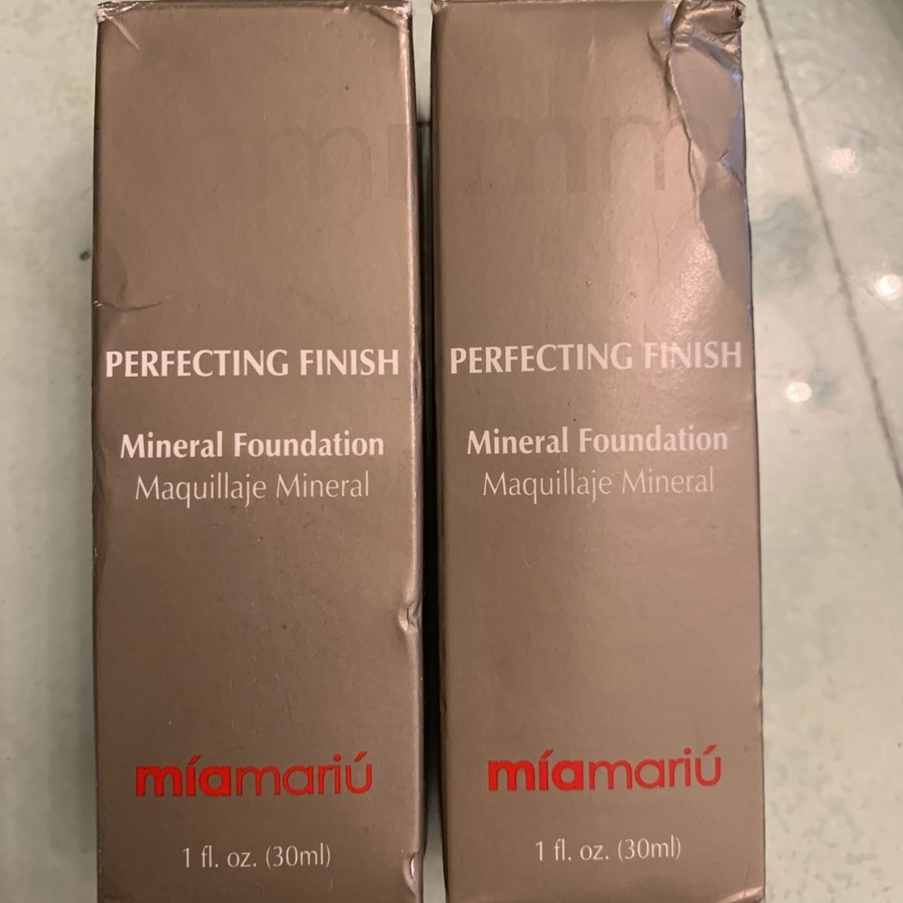 mía mariú perfecting finish mineral foundation